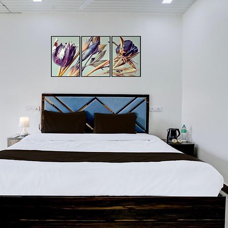 Hotel O Moss View Mumbai Exterior photo