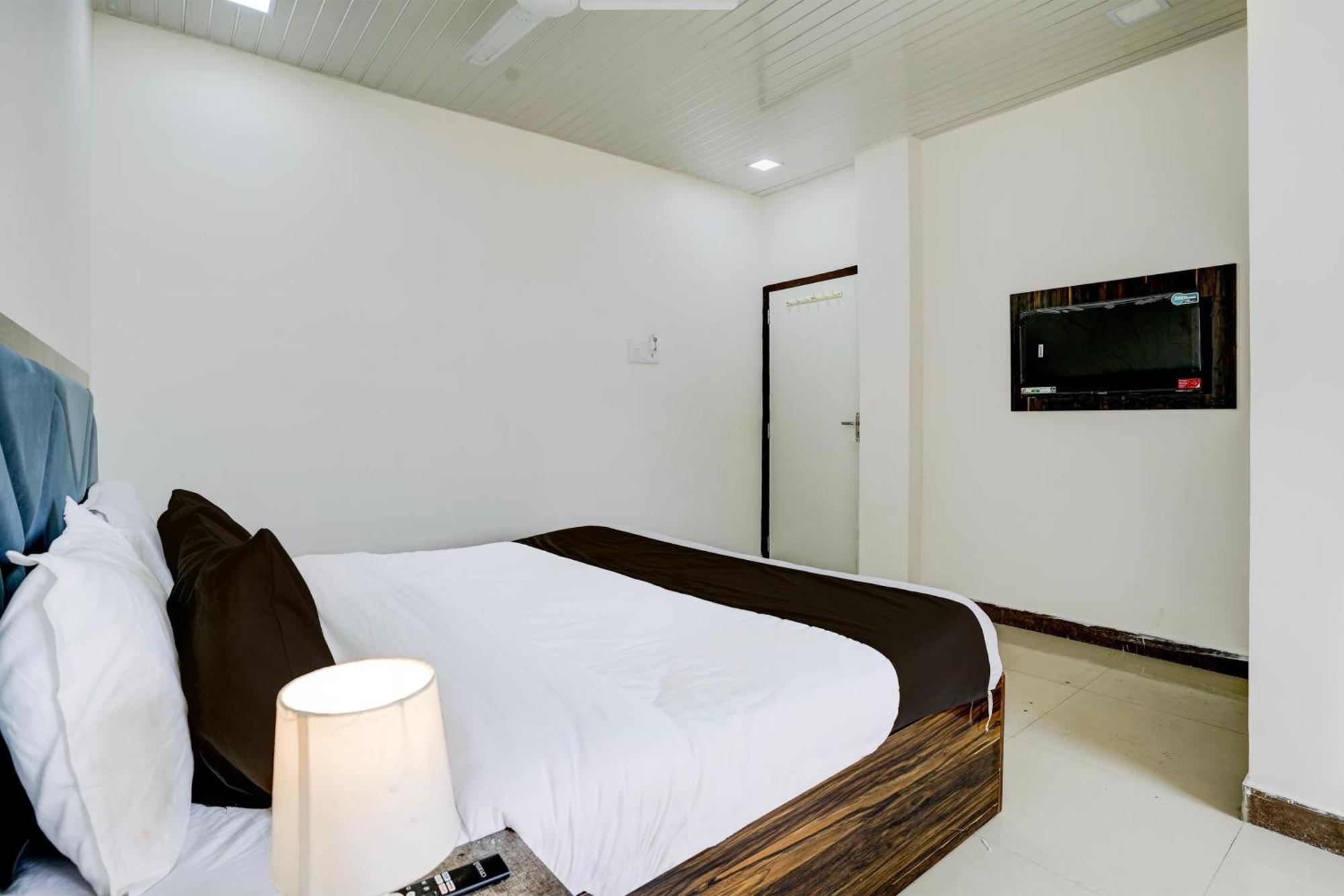 Hotel O Moss View Mumbai Exterior photo
