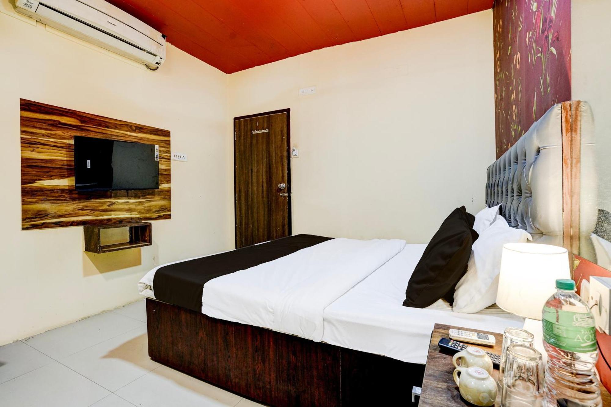 Hotel O Moss View Mumbai Exterior photo