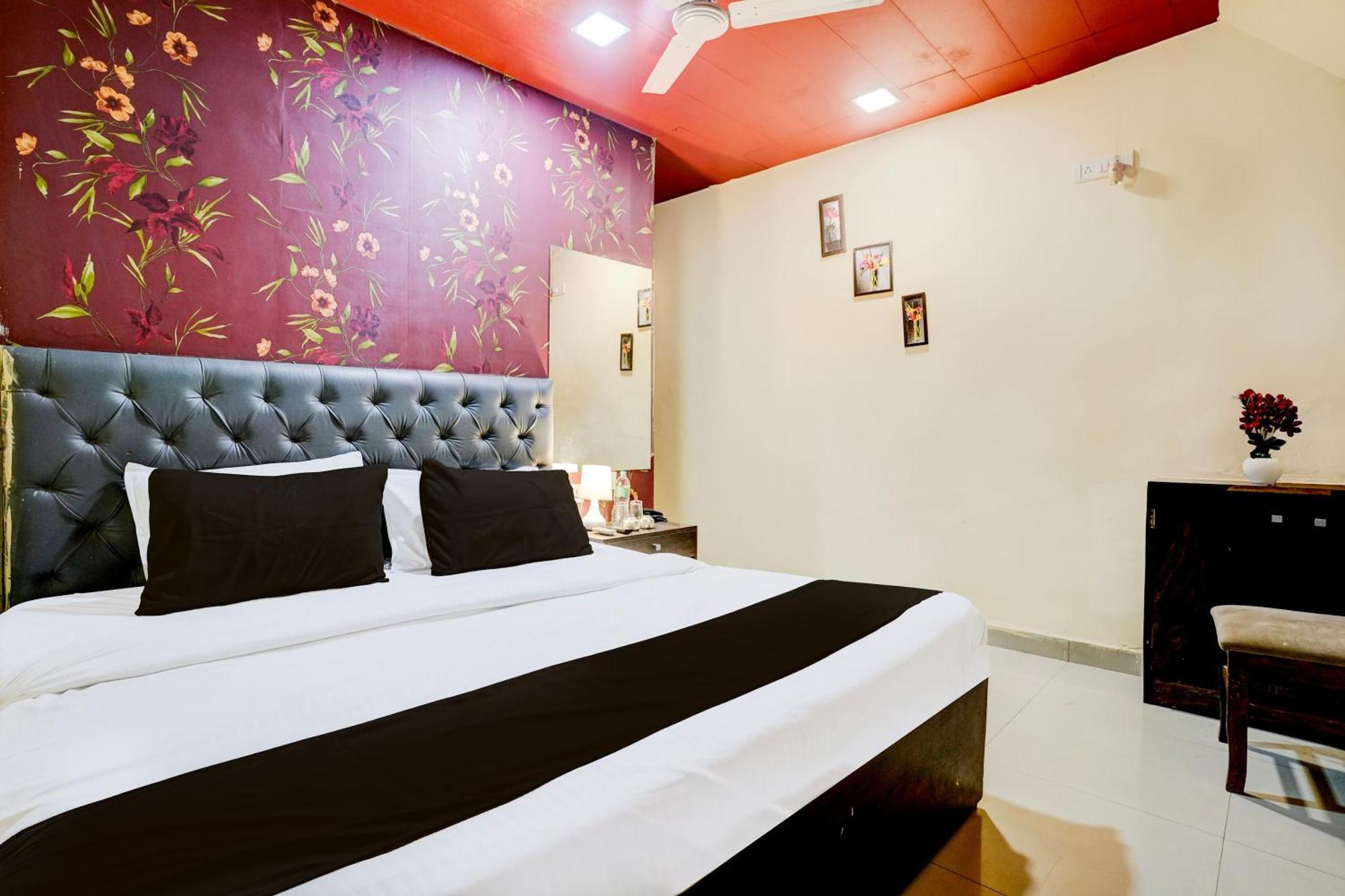 Hotel O Moss View Mumbai Exterior photo
